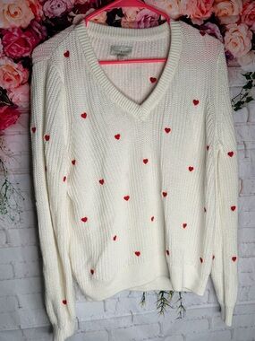 Lucky Brand Ivory V-Neck Sweater with Red Heart Embroidery